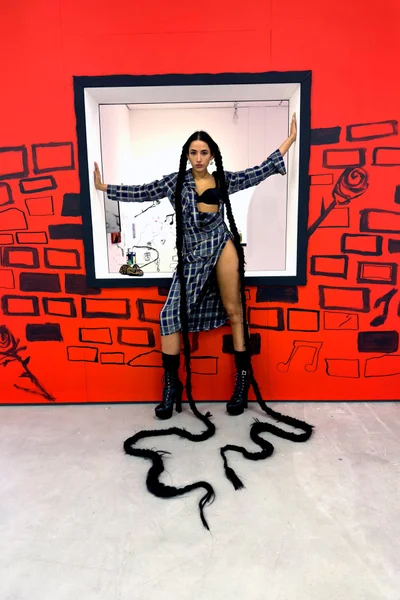 Look 48